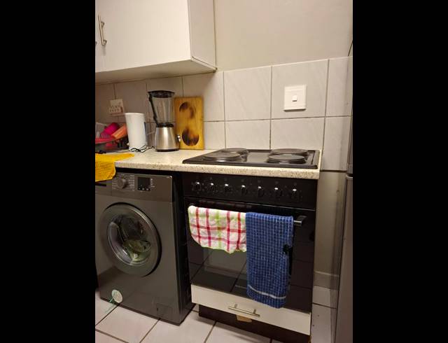 2 BEDROOM APARTMENT FOR SALE IN ROOIHUISKRAAL NORTH